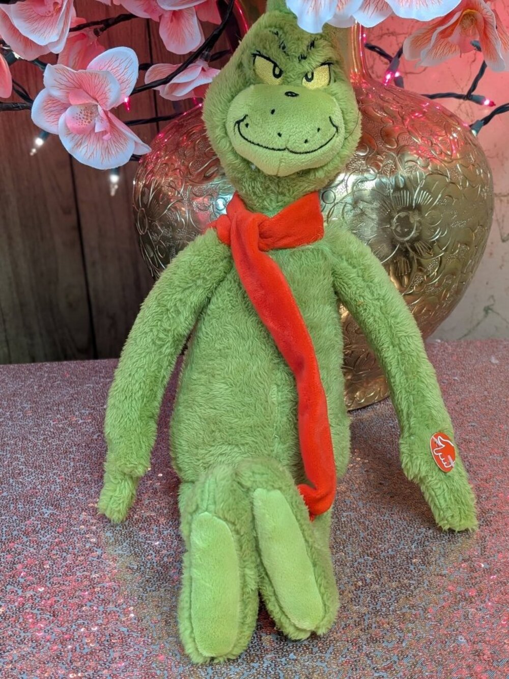 Long 18' Light up Grinch